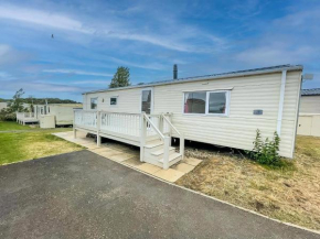 Brilliant 6 Berth Caravan With Decking At Heacham Beach Park Ref 21031A